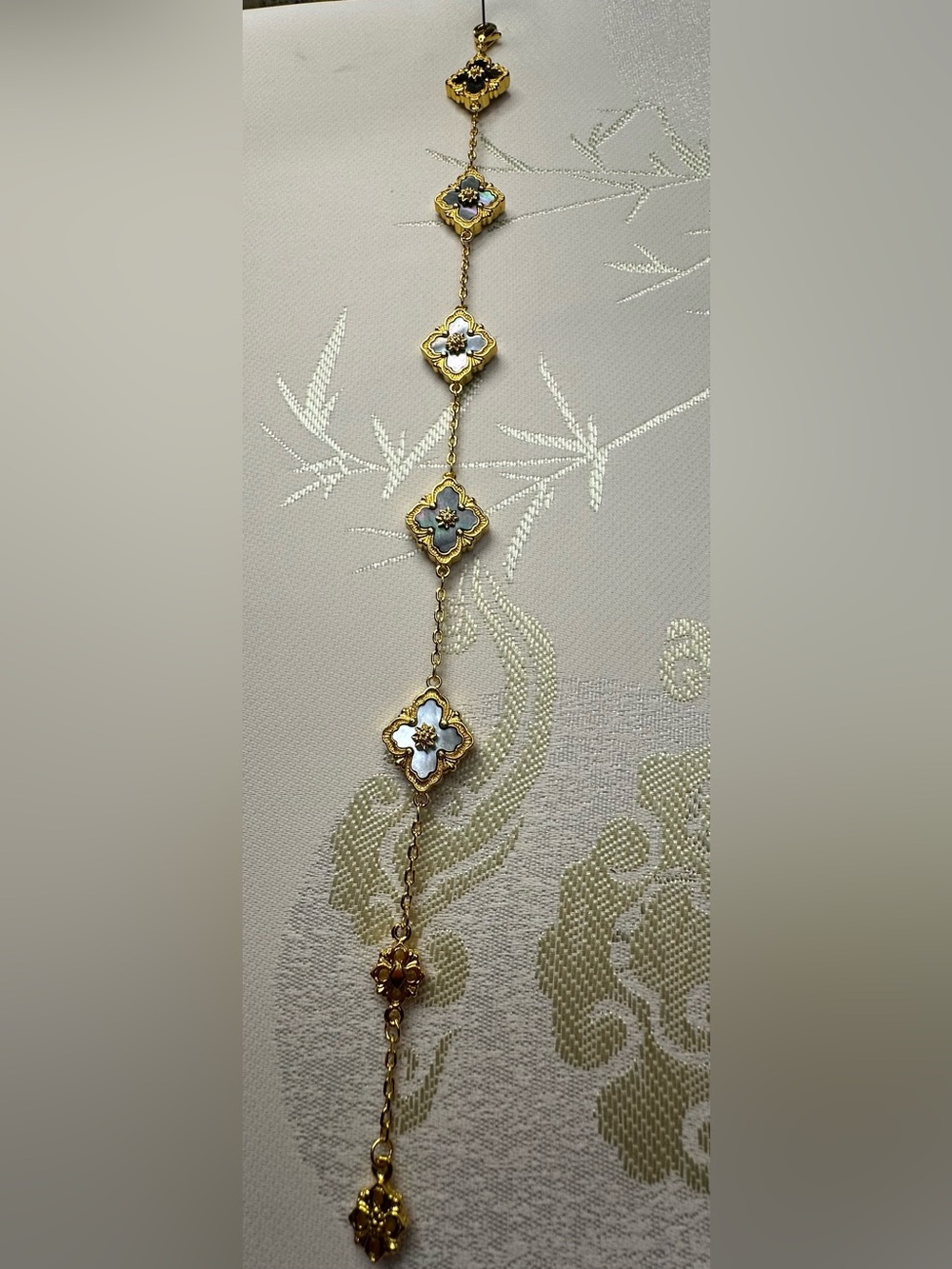 Gold  four-leaf clover bracelet 5 flower shell mother bracelet